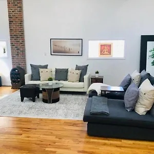 Updated Amazing Bi -level Minutes From Water Views Of New York Appartamento North Bergen